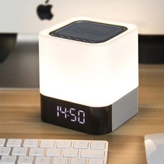 手渡しOK！好きな曲/音声を目覚ましアラームに☘️新品Bluetoothスピーカー＆ライトの画像