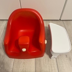 カリブ　ソフトチェアー（トレイ付き）レッドの画像