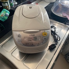 電気炊飯器