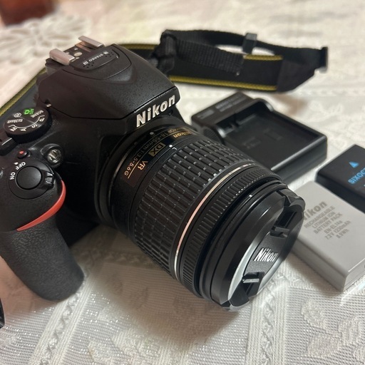 Nikon D5600 デジタル一眼レフカメラ