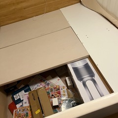 予約中　
ニトリクィーンベッドフレームの画像