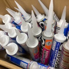 ☆中古2本で￥300！シリコン各種　接着剤　ボンド　【BK098】の画像