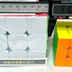 キューブ　9cm 3x3の画像