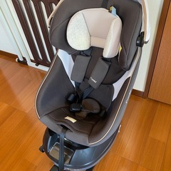 コンビ　チャイルドシート　クルムーヴスマート　ISOFIX