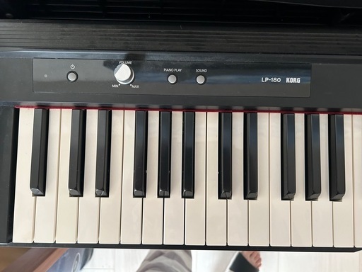 電子ピアノ