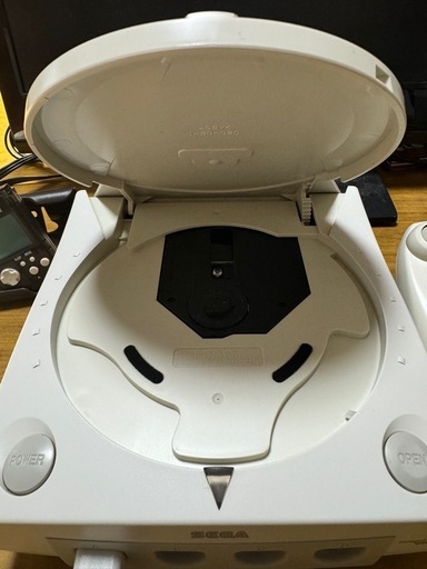 【美品】※表示価格から3000円引き！ドリームキャスト基本セット＋ビジュアルメモリー(CB)