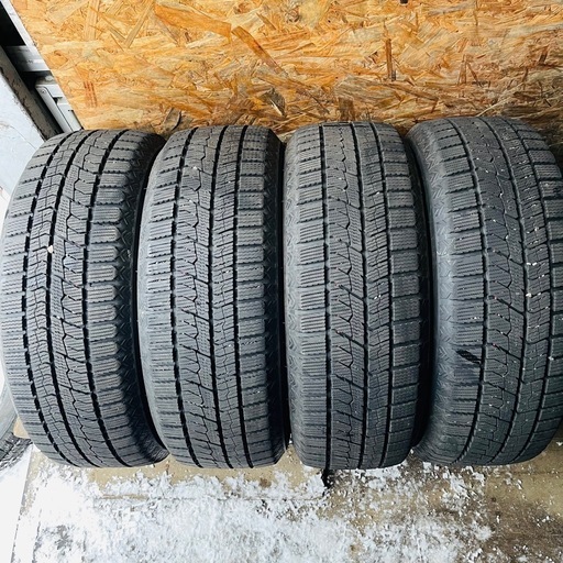 極上タイヤ　TOYO OBSERVE GIZ2 205/60R16 スタッドレス　タイヤ　2021年製　16インチ