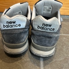 new balance スニーカーの画像