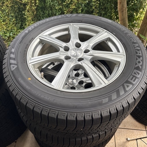 スタッドレスタイヤ　ウィンターマックス03