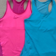 【Nike】スポーツタンクトップ　レディースLサイズ