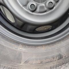 キャラバン純正ホイル、スタッドレスタイヤセットの画像
