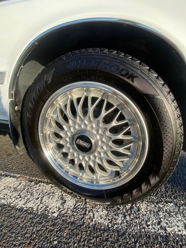 Hankook スタッドレスタイヤ 205/60R16(タイヤ4本のみ)