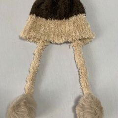 【新品】レディース帽子 ふわふわファーのかわいいポンポンニット帽の画像