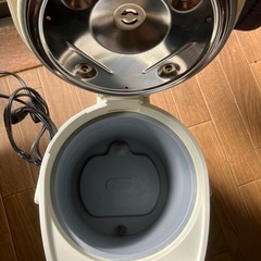 訳アリ　　　電気ポットの画像