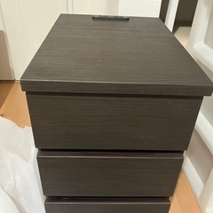 ニトリ！ベッドサイドボードの画像