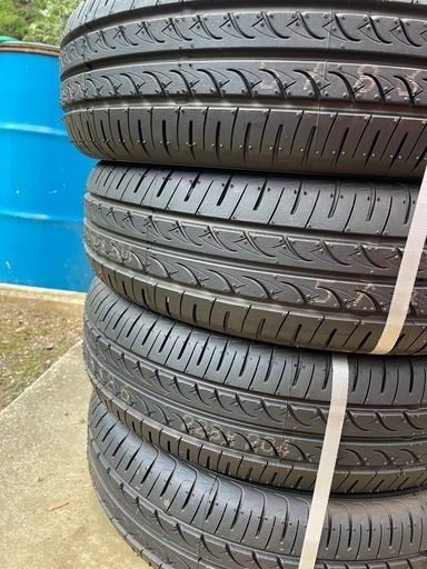 ノーマルタイヤ　2024年製新品　175/65/R15 ヨコハマ　ブルーアース