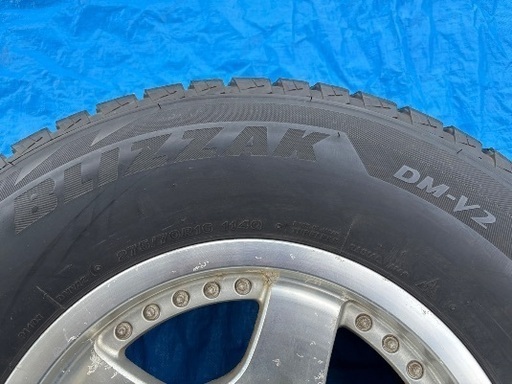 275/70R16 ランクル100 2016年製 スタッドレスタイヤ＋アルミホイール4本セット BRIDGESTONE DM-V2 1