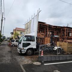 4トン車両運転手の画像