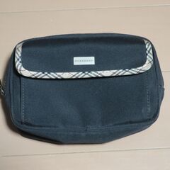 BURBERRY ポーチ ナイロン ブラック