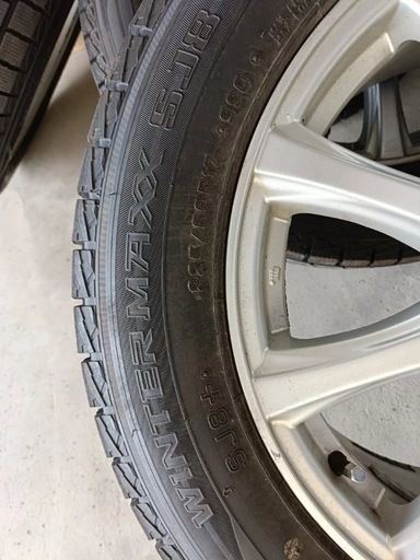 物置保管アルミ付きスタッドレスタイヤ　4本　225/60/R17