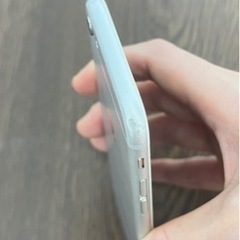 iphone 6 シルバー　64GBの画像