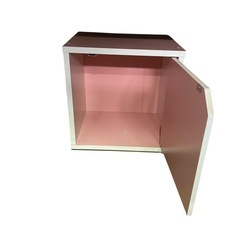 収納棚　シングル　扉付きボックス