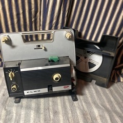 【T1】 中古 ★ＥＬＭＯ【８ミリ映写機】プロジェクターＧＰ★の画像