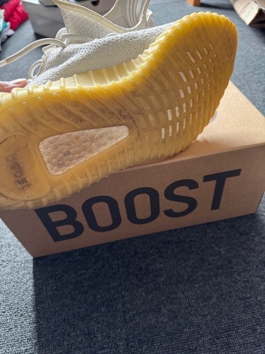 adidas　Yeezy Boost 350 V2 ホワイト