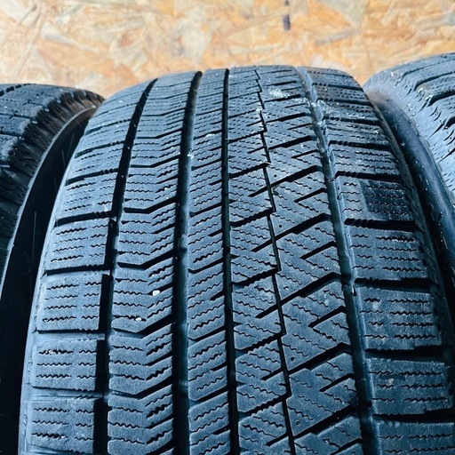 BRIDGESTONE ブリヂストン　ブリジストン　VRX2 225/50R17 スタッドレス　タイヤ　2017年製　17インチ