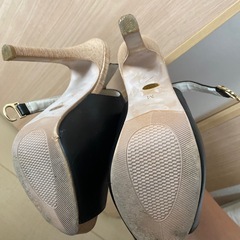 靴　ヒールの画像