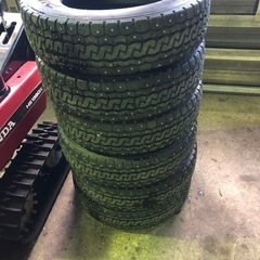 2トン車用スパイクタイヤ