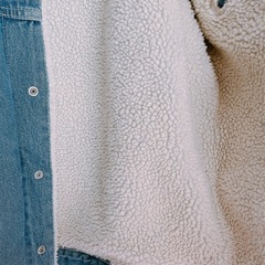 美品　Levi's  男性Sサイズ　アウターの画像