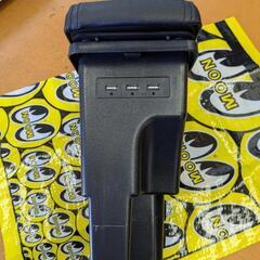 ジムニーJB64/74　アームレストの画像