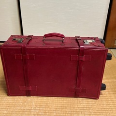 キャリーケース　スーツケース　トランク　旅行にどうぞ