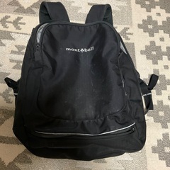 mont-bell OWL PACK ジャンク品　パーツ取り用　(本体右側ファスナー故障品のため)の画像