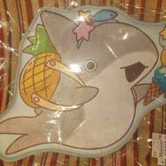 🦈おでかけ子ザメ ゆうえんちにおでかけ ダイカットフロアマット ...