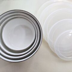 フタ付き保存容器　４個セット