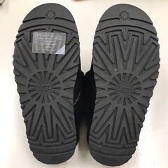 UGG　ムートンスリッパ　ブラック　25cm【ジャングルジャングルイズミヤ広陵店】の画像