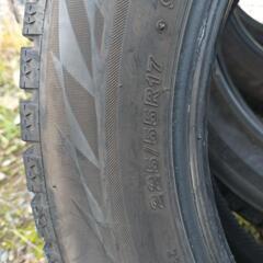 スタッドレスタイヤ　225/55R17の画像
