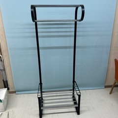 ハンガーラック　荷物置き