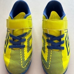 umbro サッカーシューズ (トレーニングシューズ) 18.5cm 