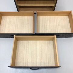 ss6956　鎌倉彫 ミニチェスト 3段 卓上 小物入れ 引き出し3杯 引出収納 ミニタンス 牡丹 ぼたん 和風 レトロ 木製 コンパクト 鎌倉彫 ミニチェスト 中古の画像