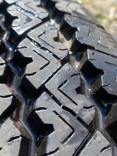 ブリジストン215/70/17.5夏タイヤ