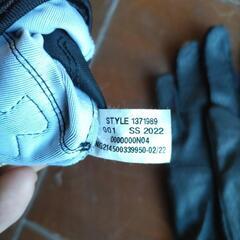 UNDERARMOR　バッティング　グローブ　子どもの画像