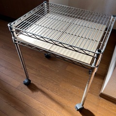 決まりました。スチール棚の画像