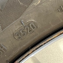 4本セット8部山☆【175/65R15】フィットで使用   PIRELLI 中古スタッドレススチールセット ■15×5.5J 100/4H の画像