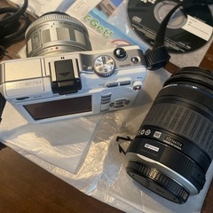 オリンパス OLYMPUS E-PL1 ダブルズームキットホワイト