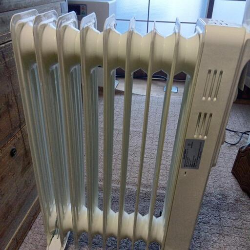 オイルヒータ、５００ワツトから1200wまで無段階出来る