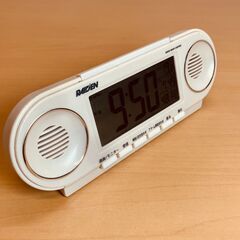 SEIKO（セイコー）電波式目覚まし時計「ライデン」NR531Wの画像