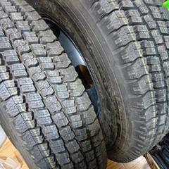 ホイール付き、トウヨータイヤ２１５／８５R１６エルフ、キャンター...